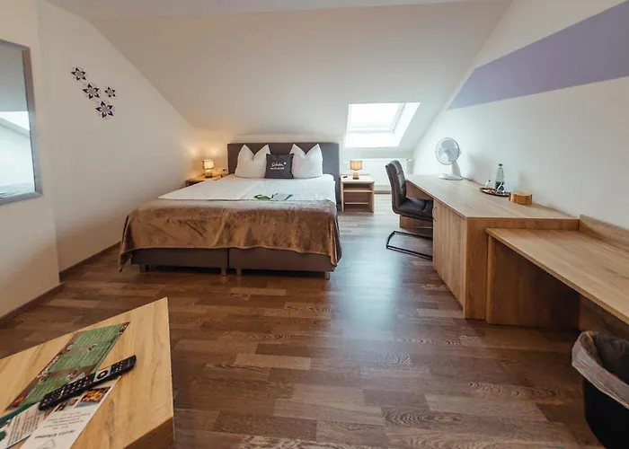 Arni's Hotel 3*