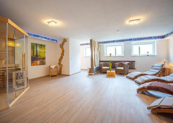 Arni's Hotell 3*